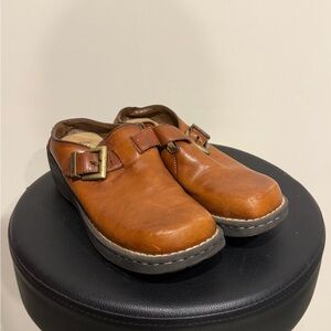 Vintage women’s mules